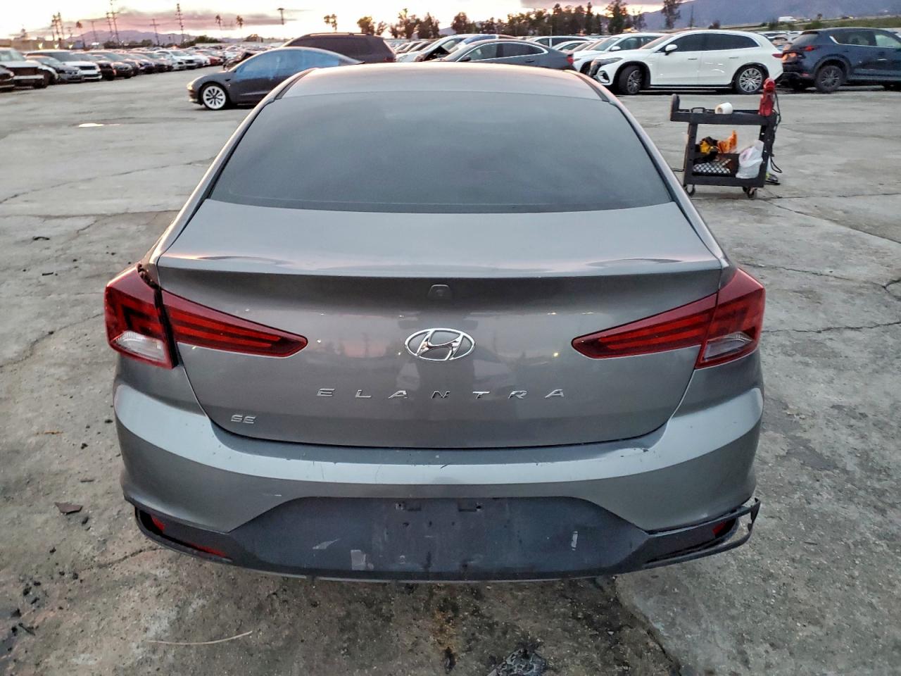 2019 Hyundai Elantra Se VIN: 5NPD74LFXKH490053 Lot: 93927575
