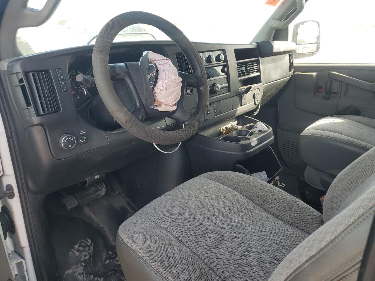 2016 GMC Savana G2500 VIN: 1GTW7AFF7G1120423 Lot: 92215945