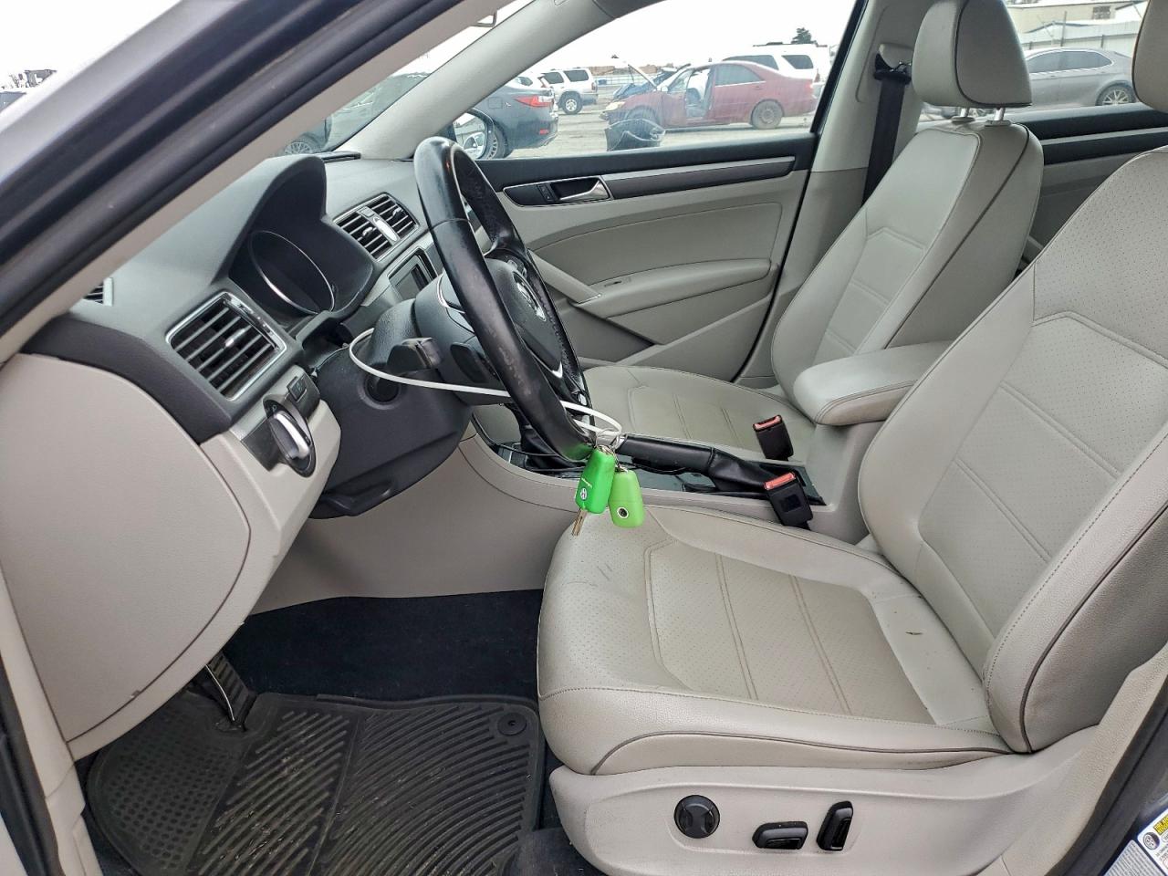 2017 Volkswagen Passat R-Line VIN: 1VWDT7A32HC057270 Lot: 93927365