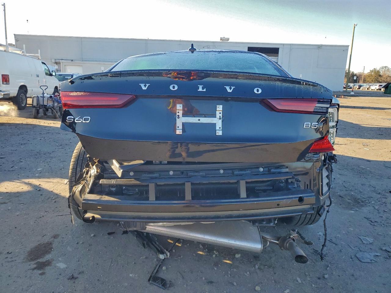 2022 Volvo S60 B5 R-Design VIN: 7JRL12TM0NG165857 Lot: 93820235