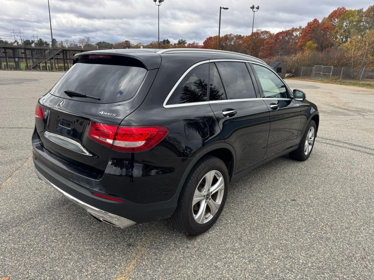 2017 Mercedes-Benz Glc 300 4Matic VIN: WDC0G4KB4HV011805 Lot: 91985965