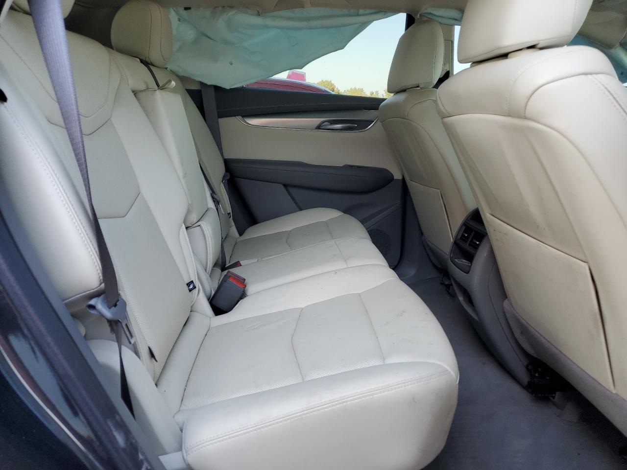 2022 Cadillac Xt5 Premium Luxury VIN: 1GYKNCR48NZ178995 Lot: 93878975