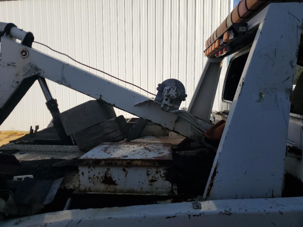 2003 Ford F450 Super Duty VIN: 1FDXF46P83EC29506 Lot: 93288375