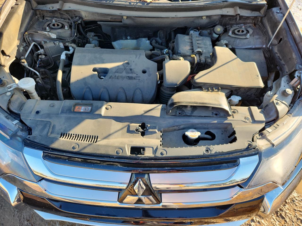 2018 Mitsubishi Outlander Se VIN: JA4AD3A31JZ045250 Lot: 91141845