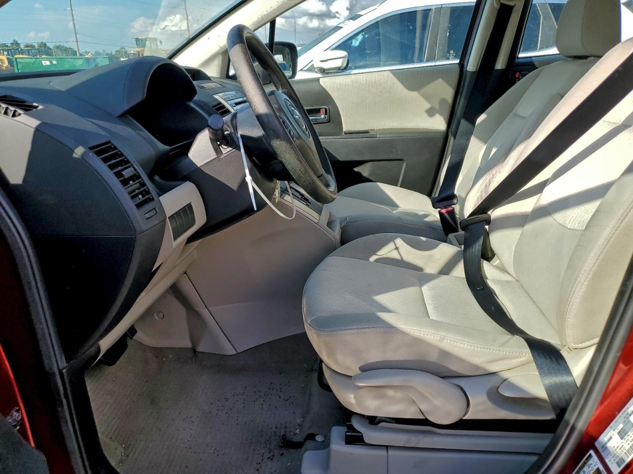 2010 Mazda 5 VIN: JM1CR2W32A0361621 Lot: 94647405