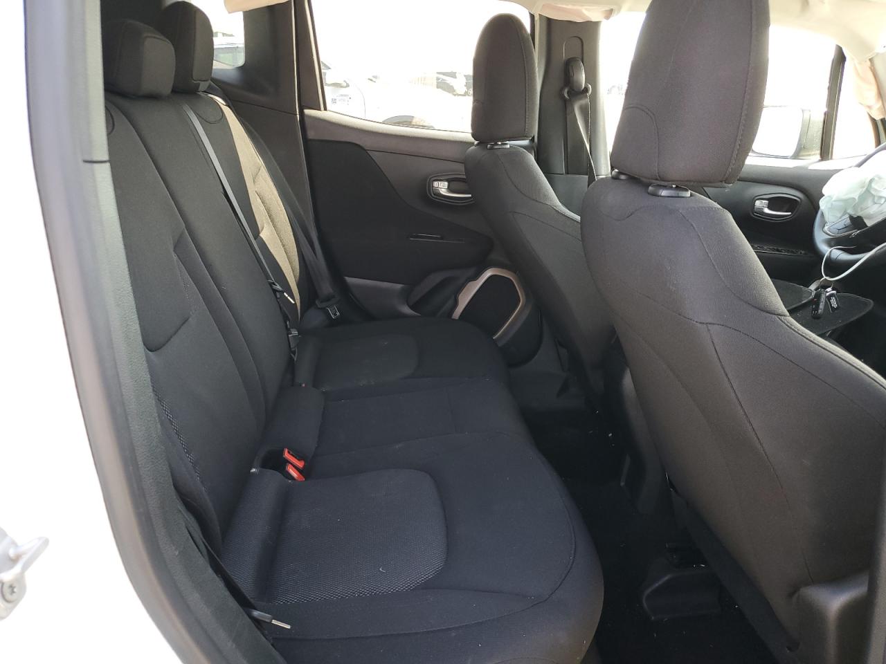 2017 Jeep Renegade Sport VIN: ZACCJBAB4HPE91040 Lot: 93456755