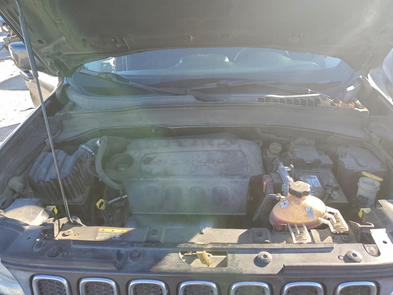 2016 Jeep Renegade Latitude VIN: ZACCJABT2GPE34920 Lot: 94563635