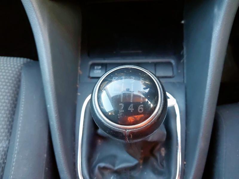 2009 VOLKSWAGEN GOLF SE