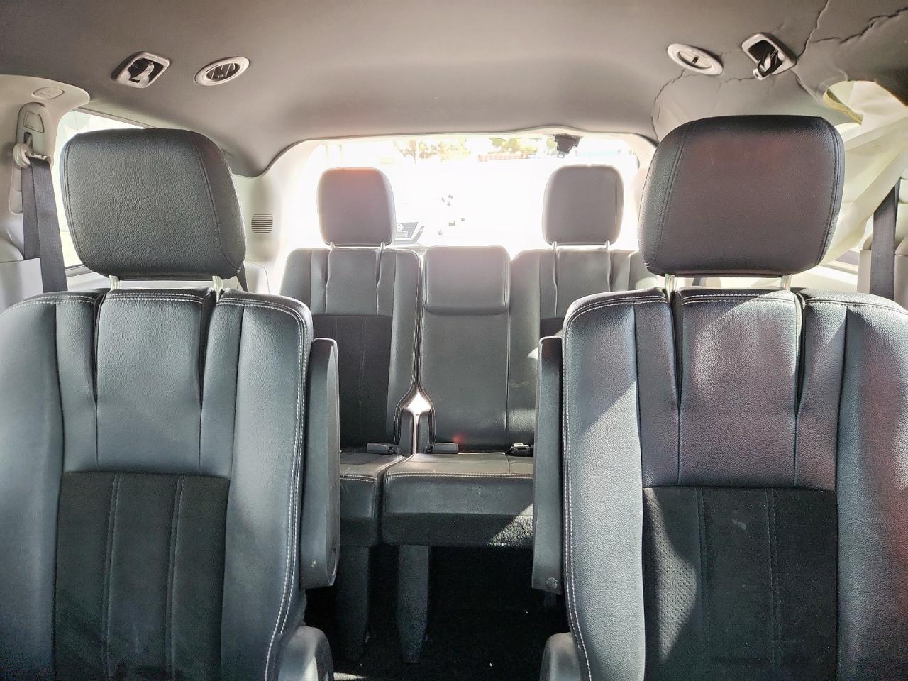 2018 Dodge Grand Caravan Sxt VIN: 2C4RDGCG6JR207707 Lot: 85431855