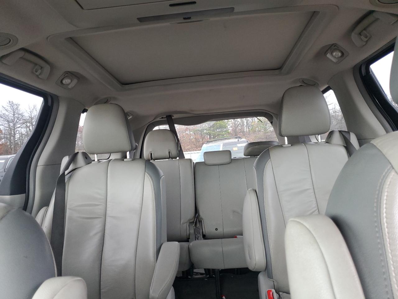 2014 Toyota Sienna Xle VIN: 5TDDK3DC8ES075308 Lot: 91330775