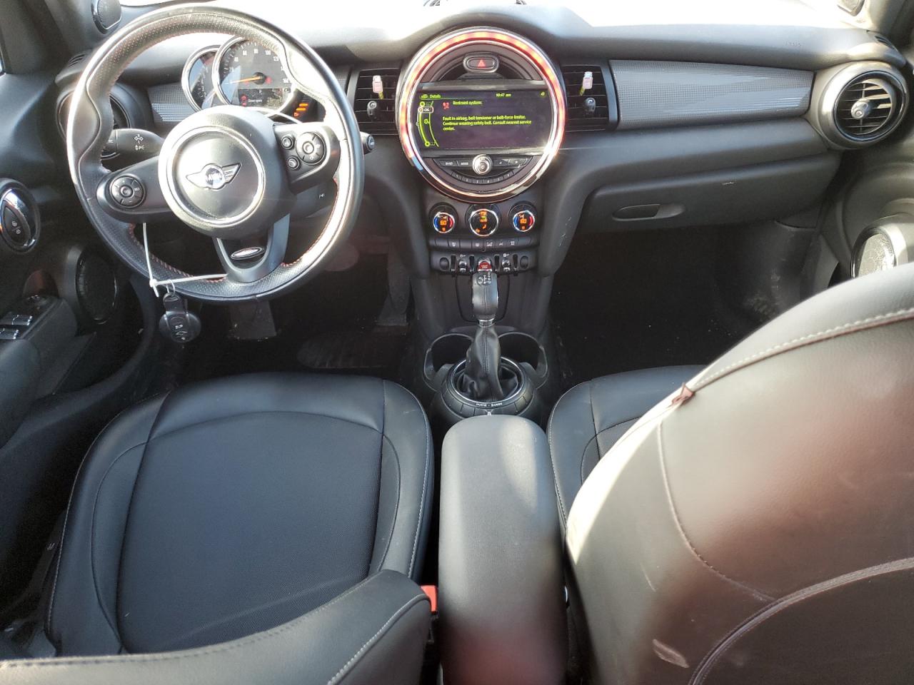 2015 Mini Cooper VIN: WMWXS5C50FT827028 Lot: 92996345