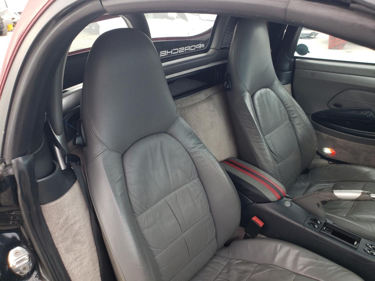 1999 Porsche Boxster VIN: WP0CA298XXU620792 Lot: 92813075