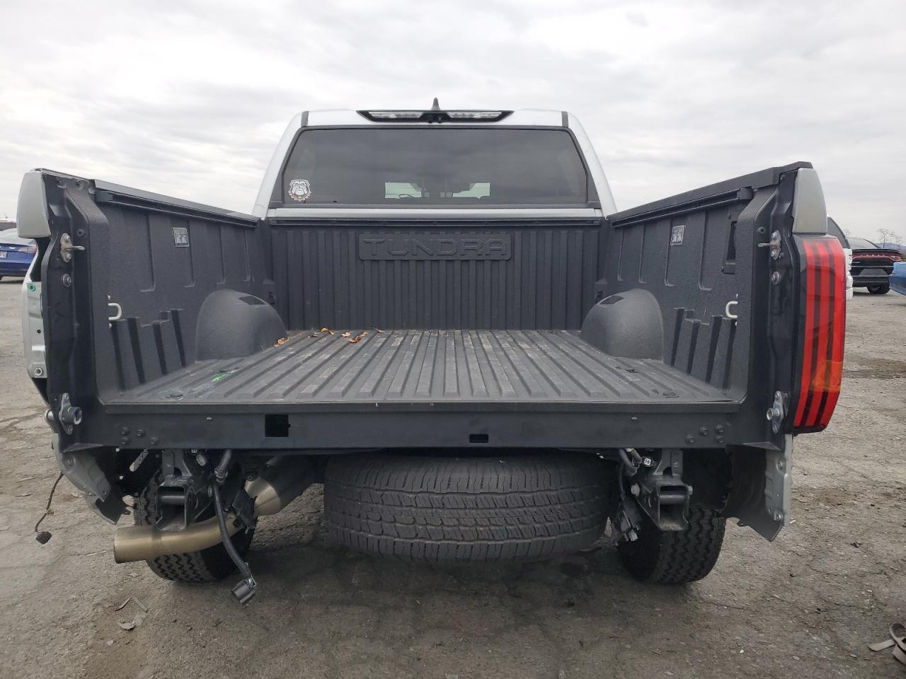 2022 Toyota Tundra Crewmax Sr VIN: 5TFLA5DB2NX018016 Lot: 92097625