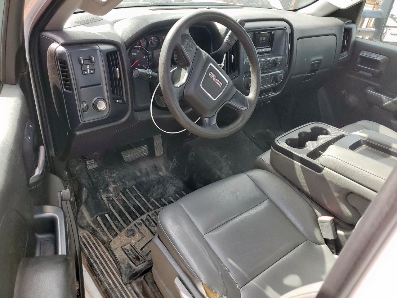 2015 GMC Sierra Truck Cab And Chassis VIN: 1GD311C81FF559432 Lot: 92065865