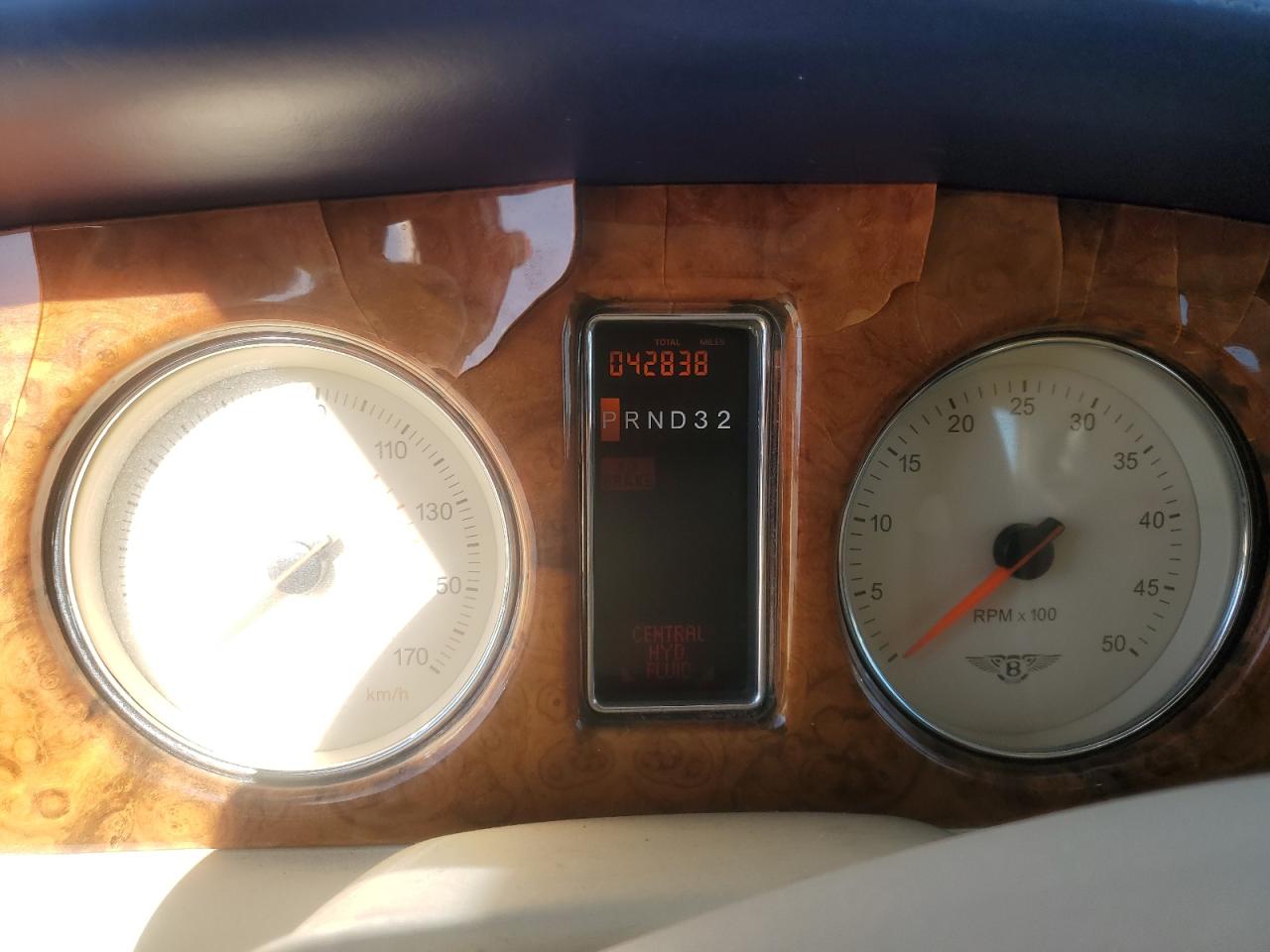 2001 Bentley Arnage VIN: SCBLC31E01CX05867 Lot: 92357595