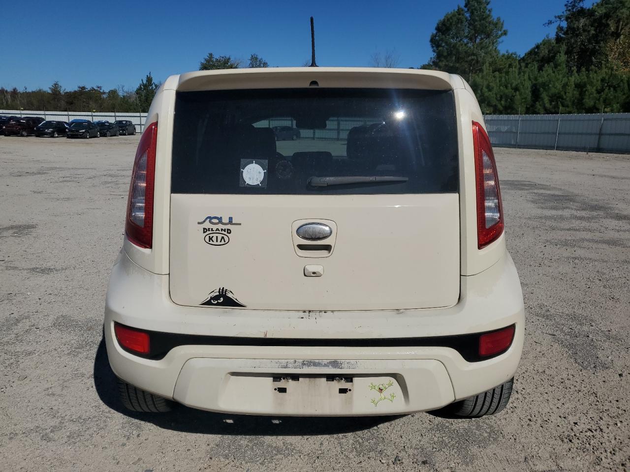 2013 Kia Soul + VIN: KNDJT2A66D7764457 Lot: 92404475