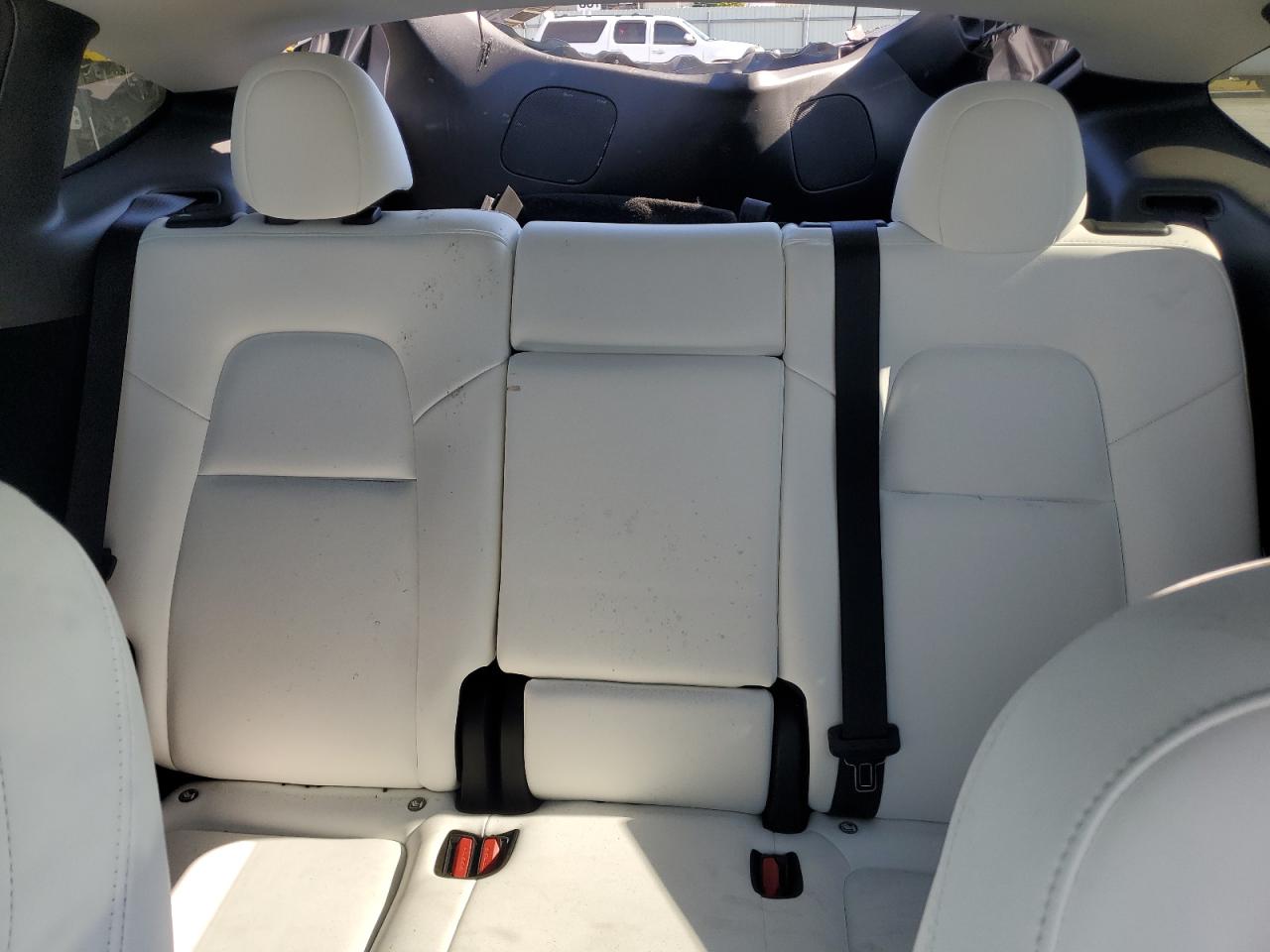 2024 Tesla Model Y VIN: 7SAYGDEF3RA302092 Lot: 91639535