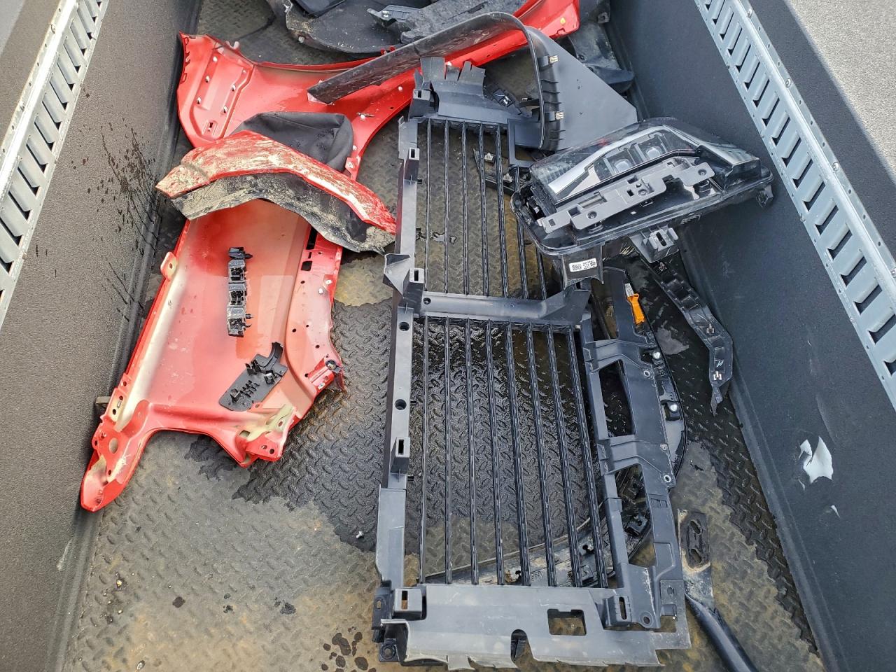 2024 GMC Sierra Utility / Service Truck VIN: 1GD28LE72RF399928 Lot: 92629215