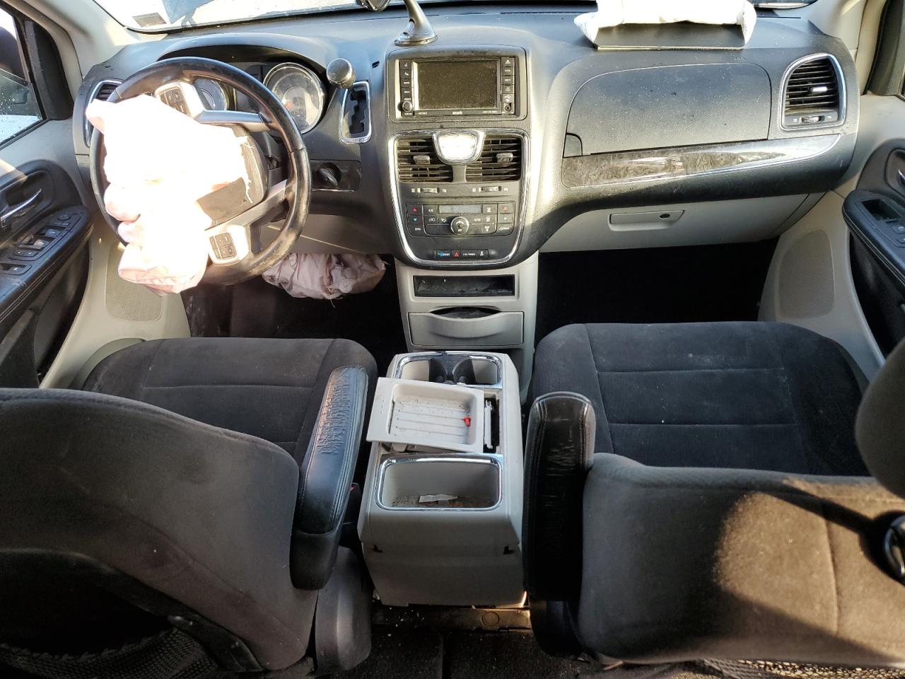 2013 Chrysler Town & Country Touring VIN: 2C4RC1BG6DR692663 Lot: 92821935