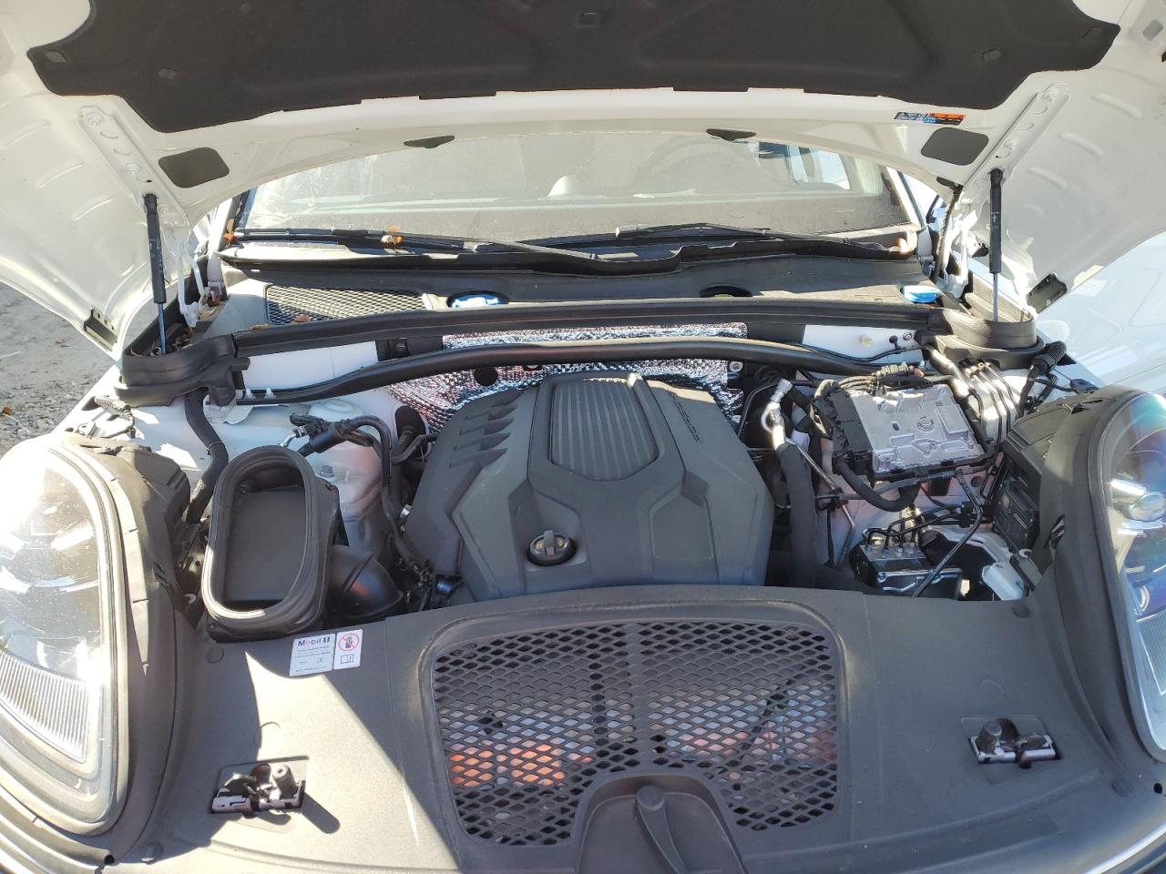 2024 Porsche Macan Base VIN: WP1AA2A54RLB20076 Lot: 91786385