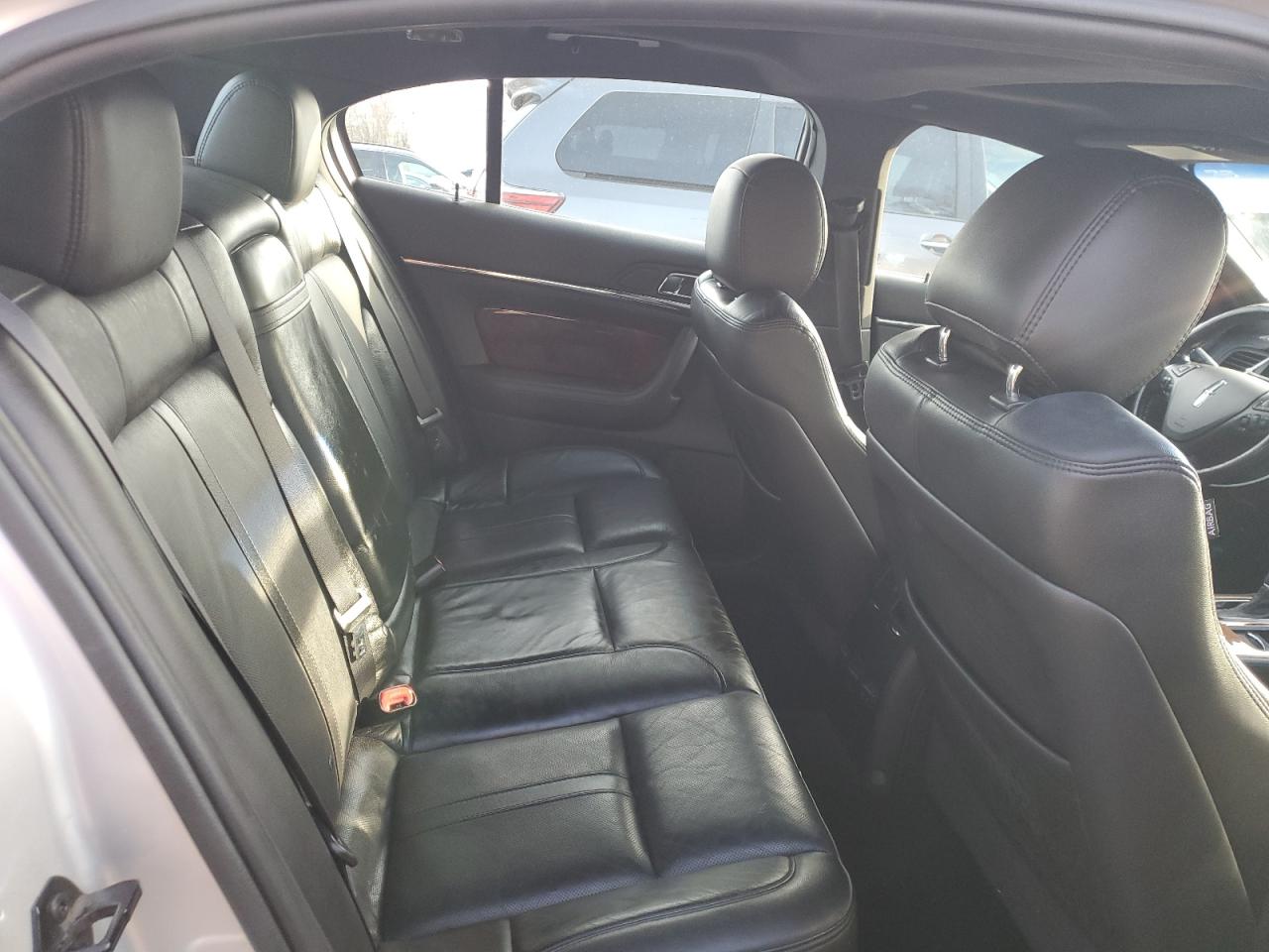 2014 Lincoln Mks VIN: 1LNHL9FT5EG610244 Lot: 93709735