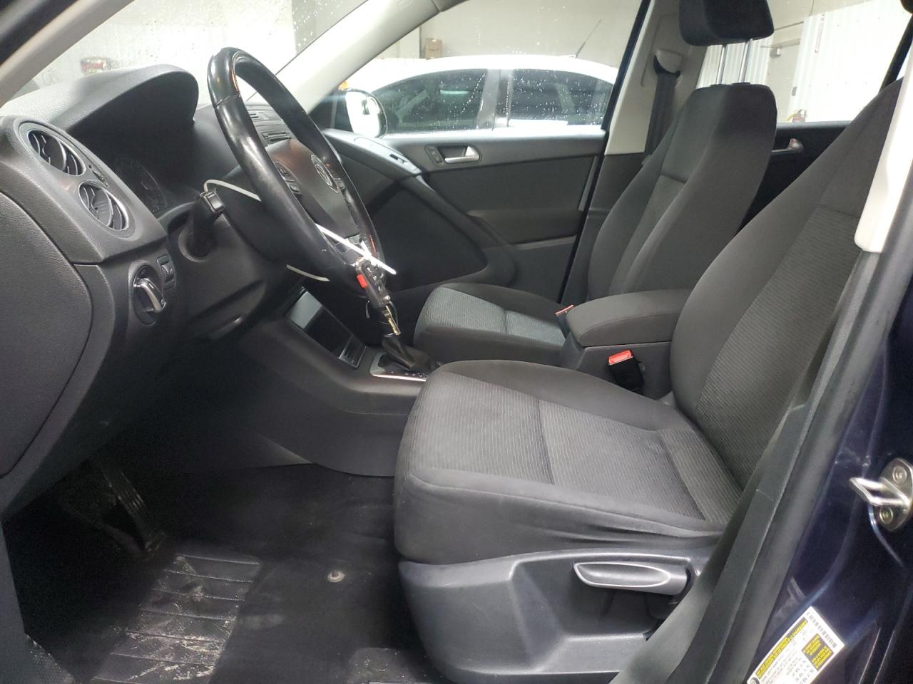 2015 Volkswagen Tiguan S VIN: WVGAV7AX2FW501256 Lot: 93346535