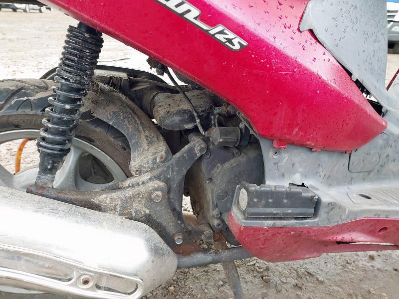 2005 HONDA SES 125-4 