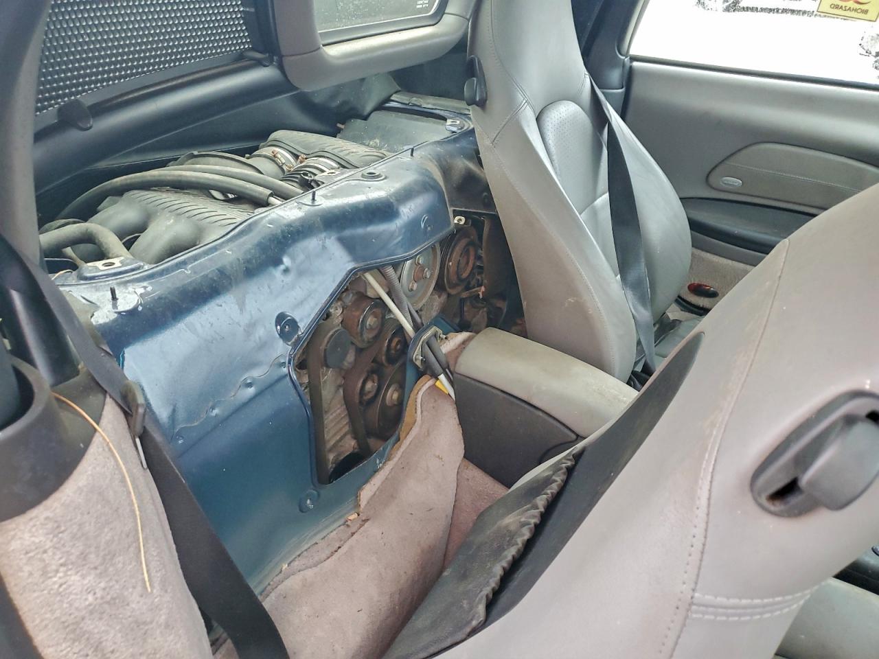 2001 Porsche Boxster VIN: WP0CA29811U620770 Lot: 93221135