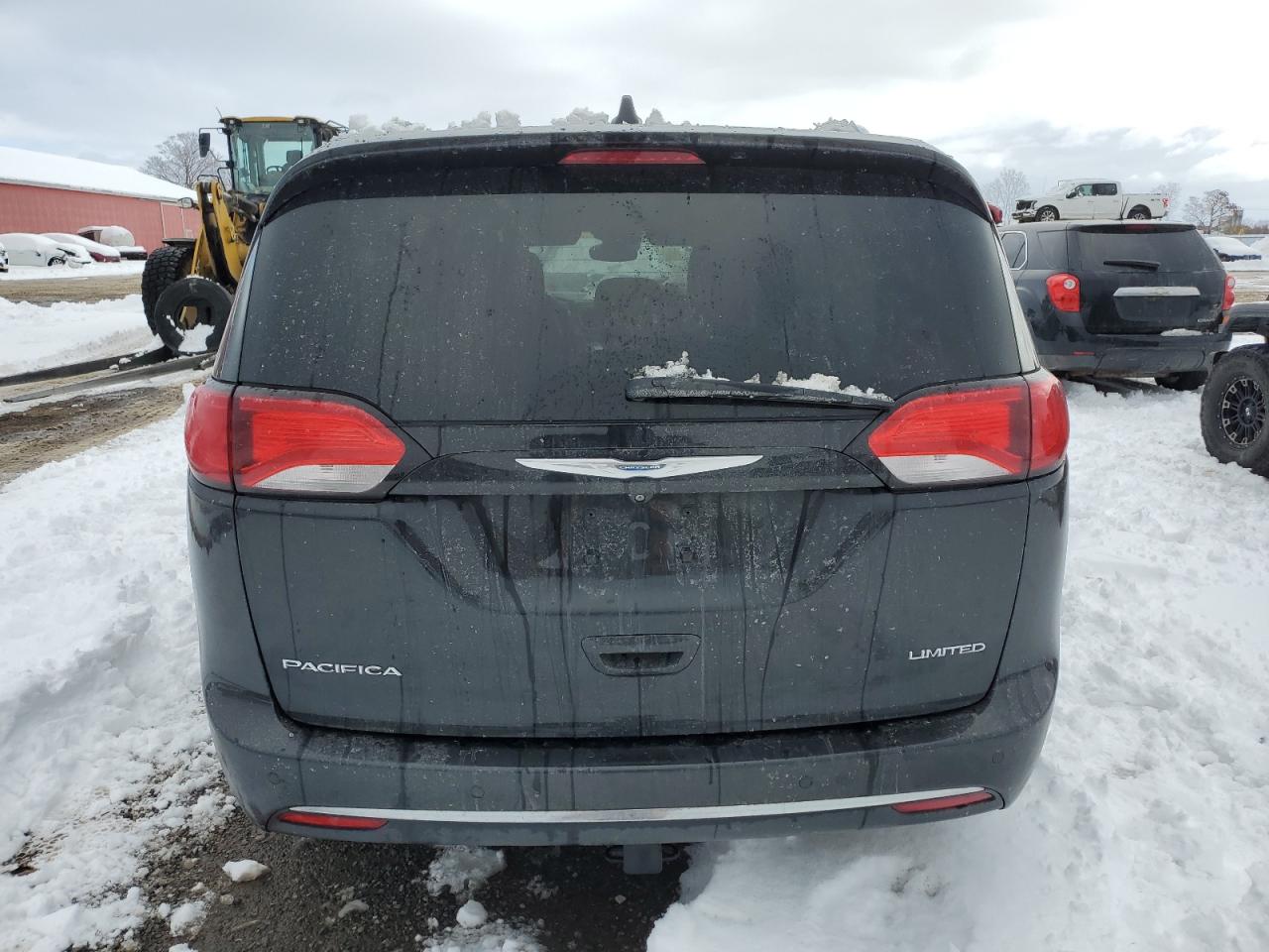 2017 Chrysler Pacifica Limited VIN: 2C4RC1GG2HR663451 Lot: 90897655