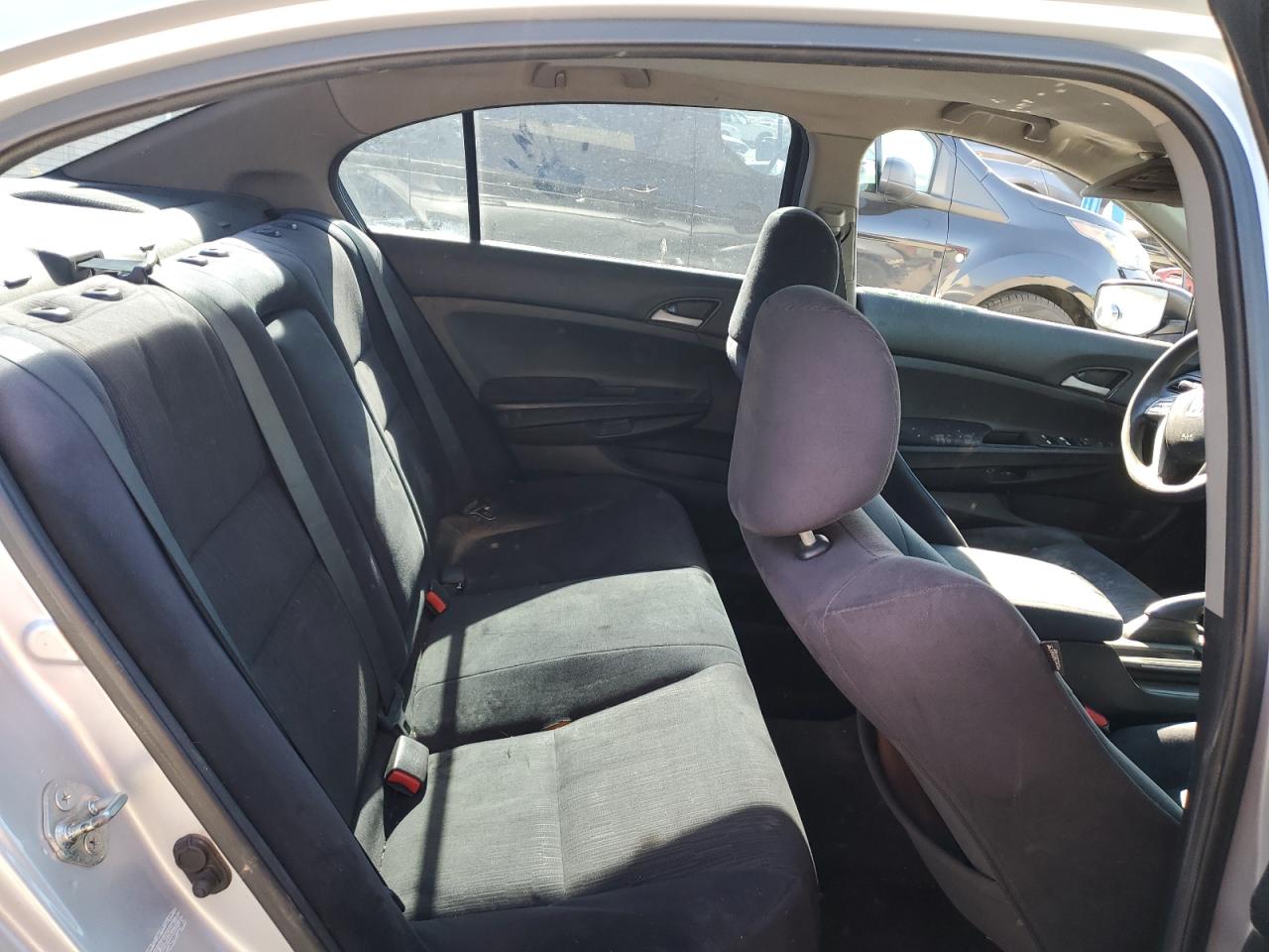 2011 Honda Accord Lx VIN: 1HGCP2F31BA052595 Lot: 92051875