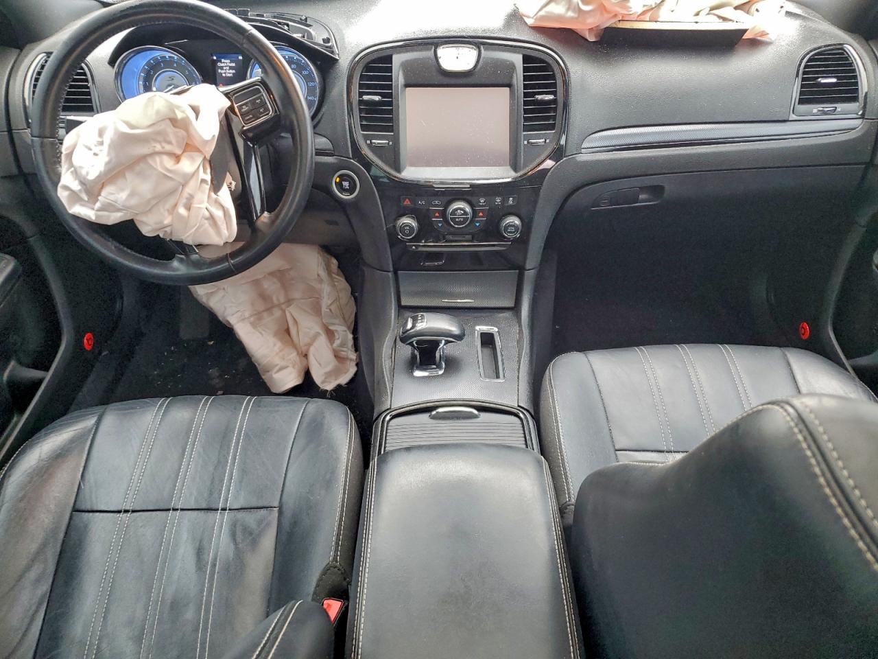 2014 Chrysler 300 S VIN: 340528 Lot: 91743945