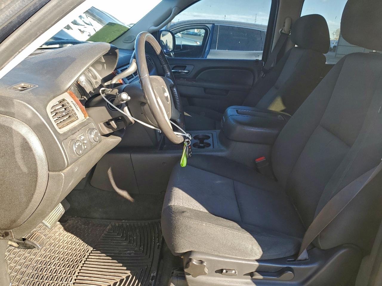 2013 GMC Yukon Sle VIN: 1GKS2AE07DR240525 Lot: 93690865