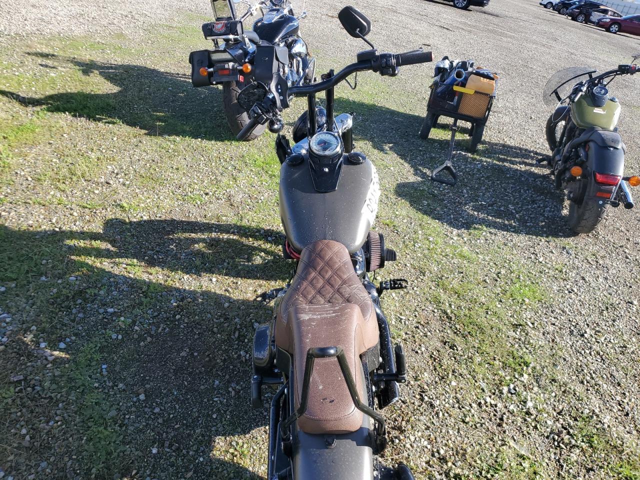 2018 Harley-Davidson Flsl Softail Slim VIN: 1HD1YDJ38JC076464 Lot: 92417665