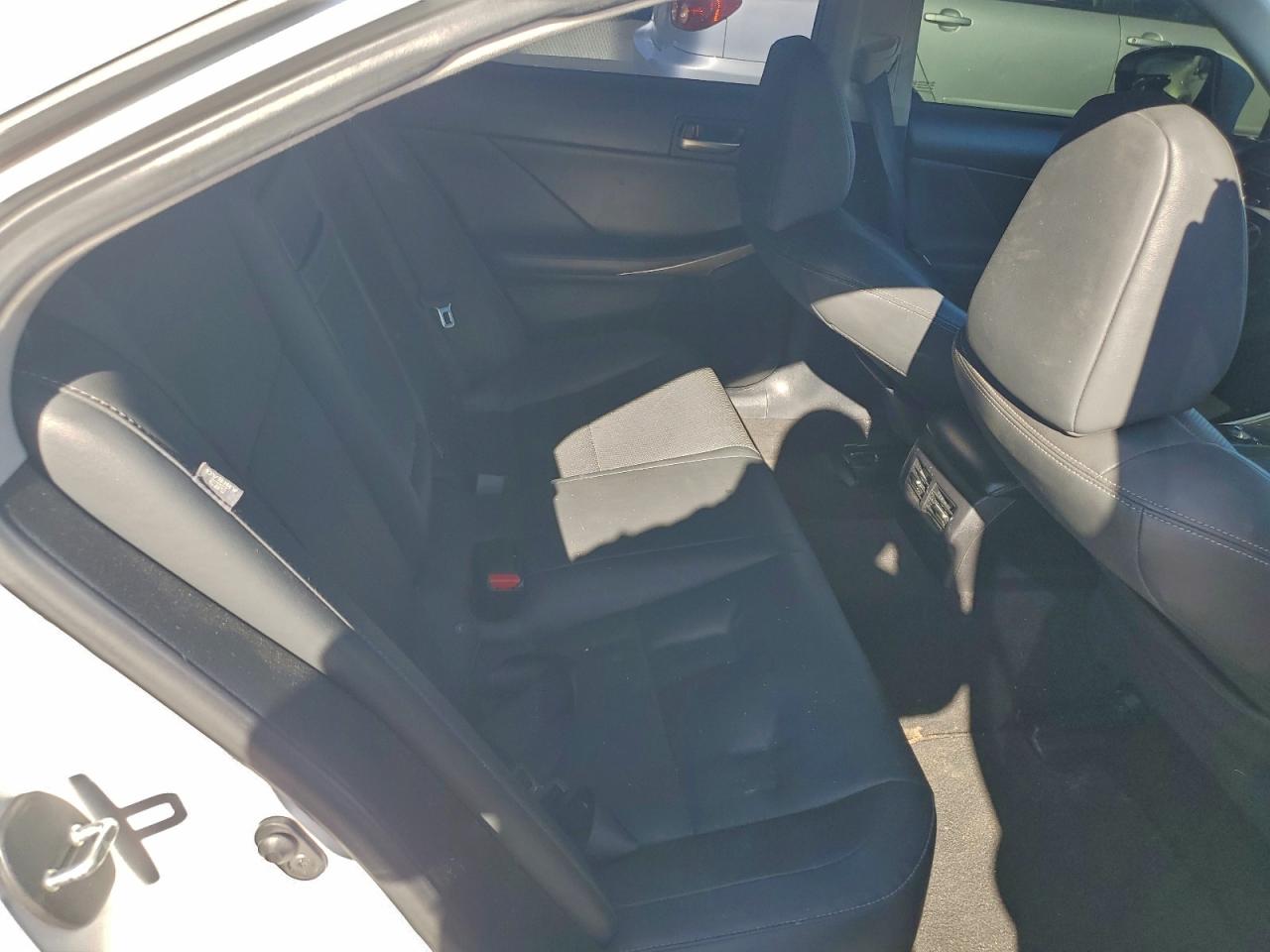 2018 Lexus Is 300 VIN: JTHBA1D28J5067990 Lot: 93978185