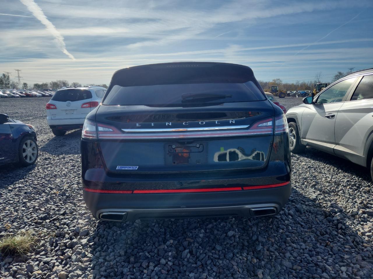 2022 Lincoln Nautilus Reserve VIN: 2LMPJ8K9XNBL11558 Lot: 92419895