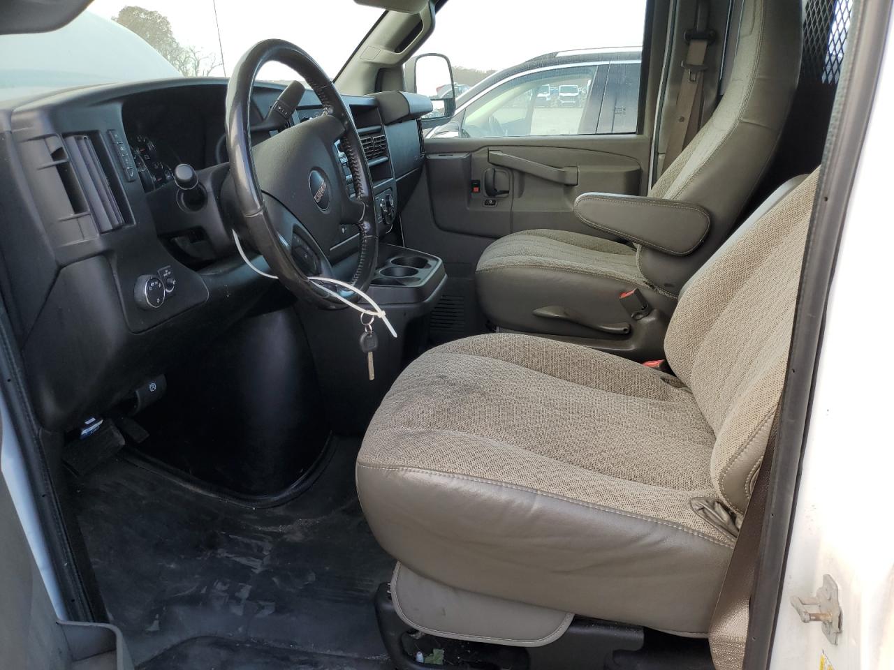 2020 GMC Savana G2500 VIN: 1GTW7AFG2L1186154 Lot: 93307715