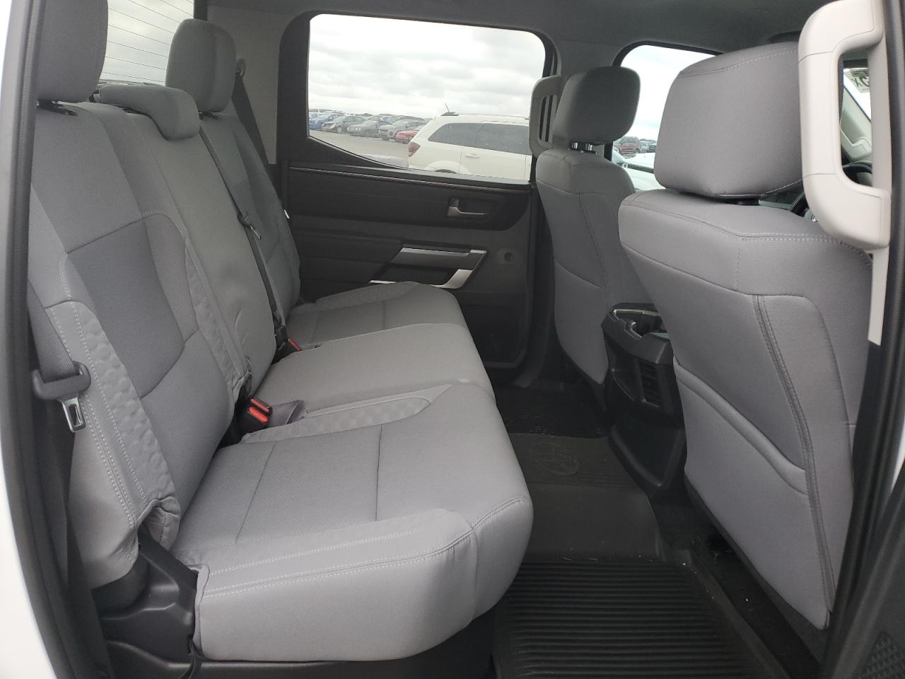 2022 Toyota Tundra Crewmax Sr VIN: 5TFLA5DB4NX037702 Lot: 90833415