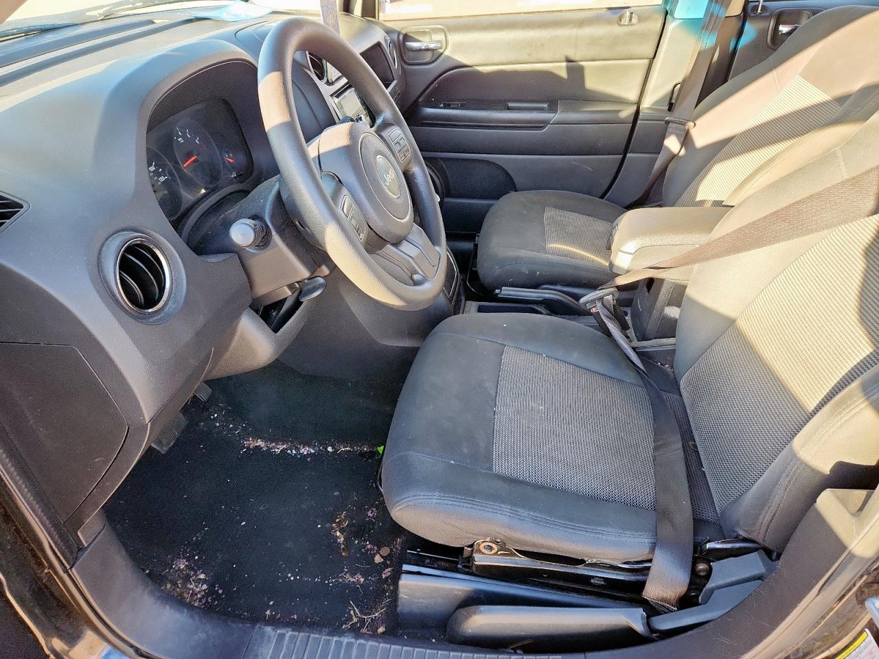 2012 Jeep Compass Sport VIN: 1C4NJCBA4CD611995 Lot: 92289065