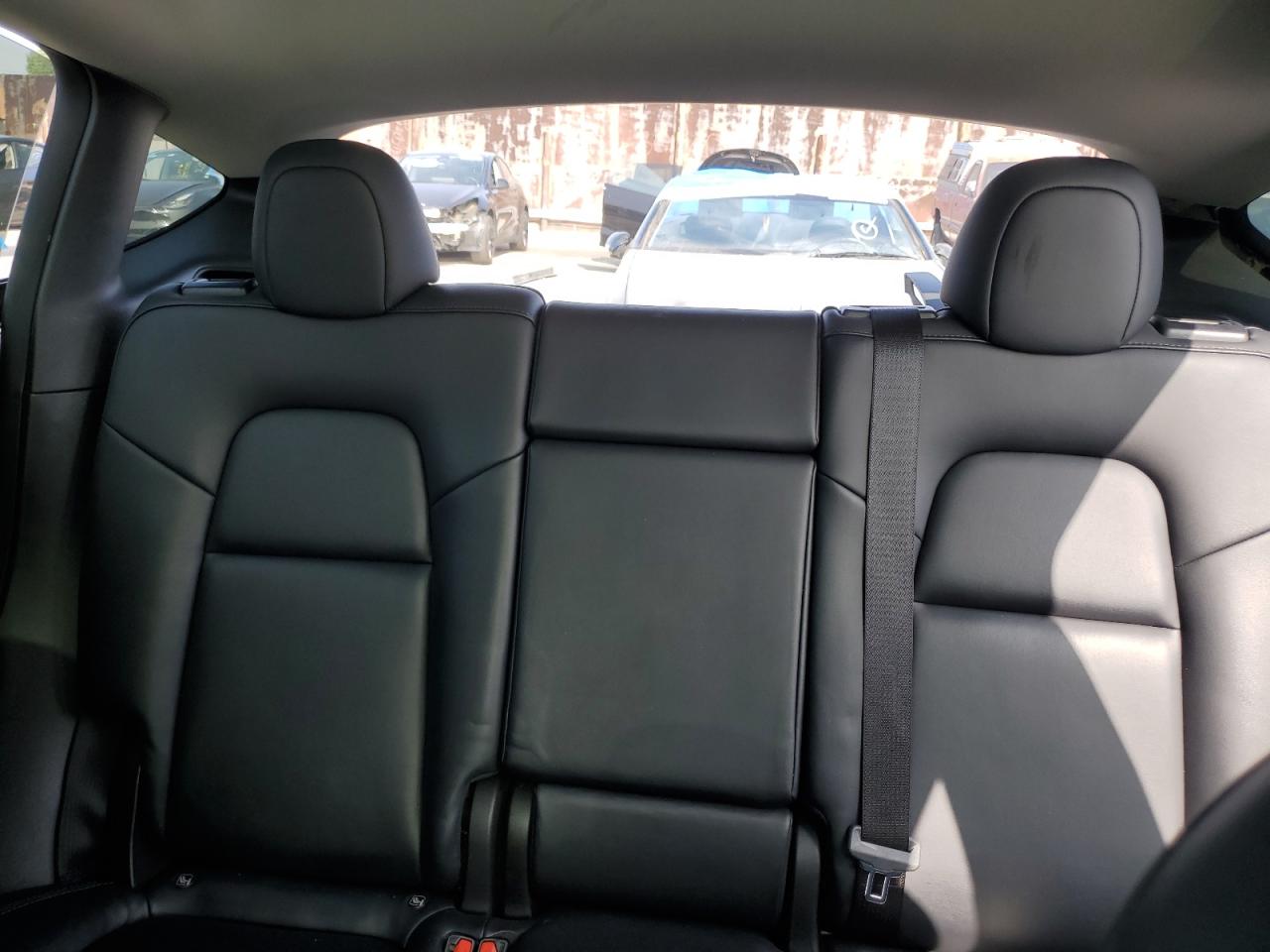 2024 Tesla Model Y VIN: 7SAYGDEE3NF481142 Lot: 90642095