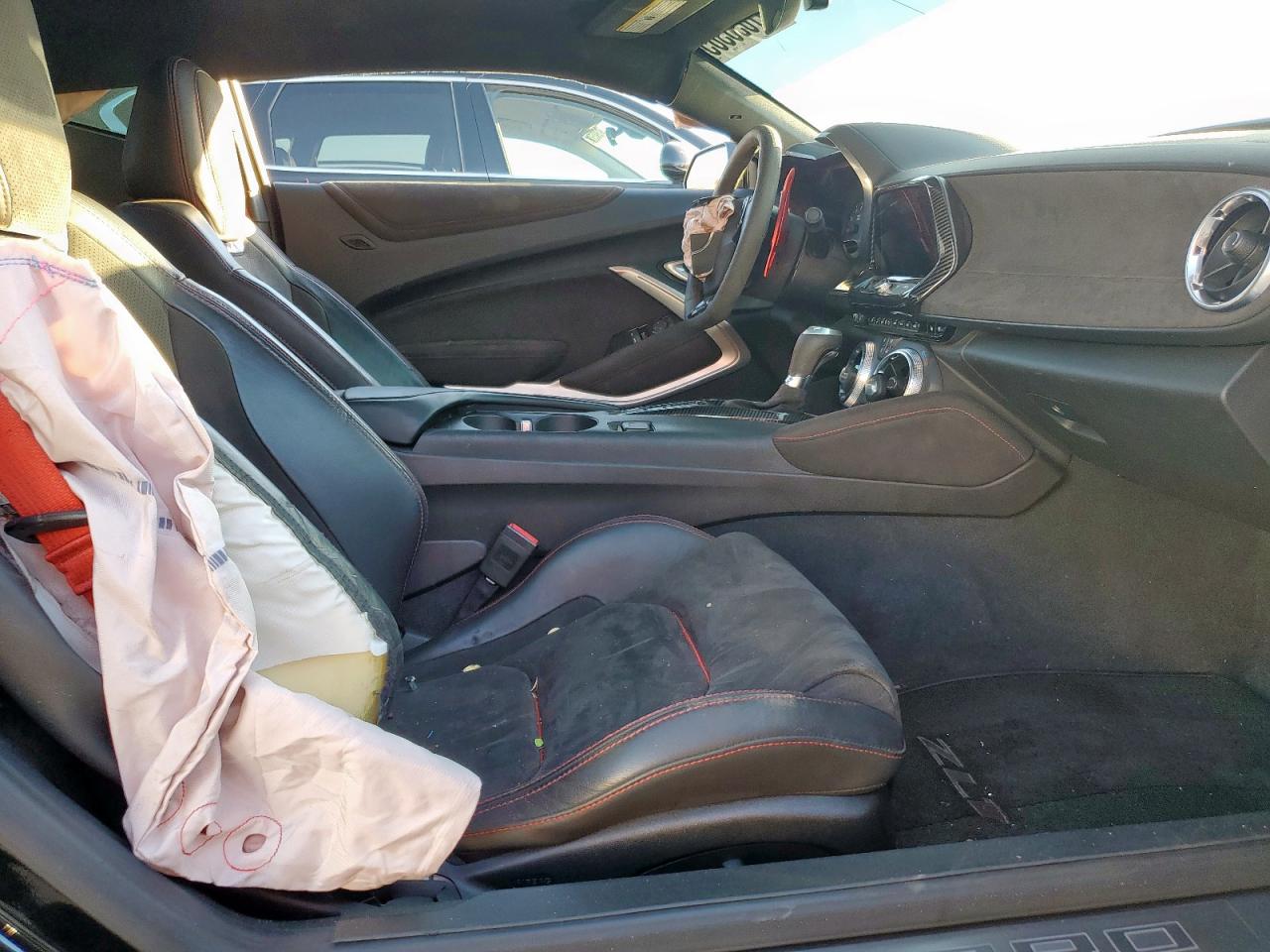 2018 Chevrolet Camaro Zl1 VIN: 1G1FK1R60J0102569 Lot: 91636365