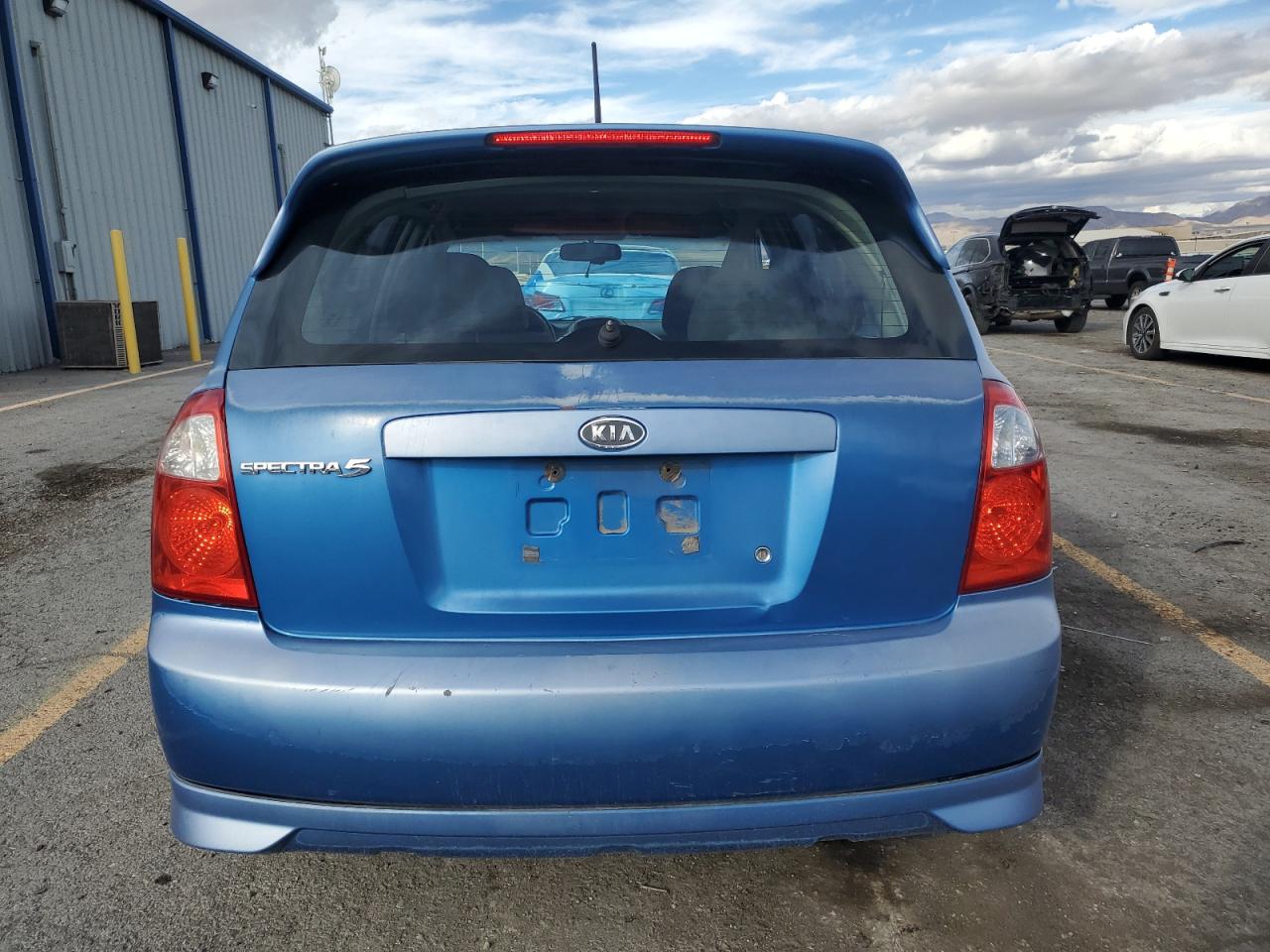 2005 Kia Spectra5 VIN: KNAFE162555095706 Lot: 93149745