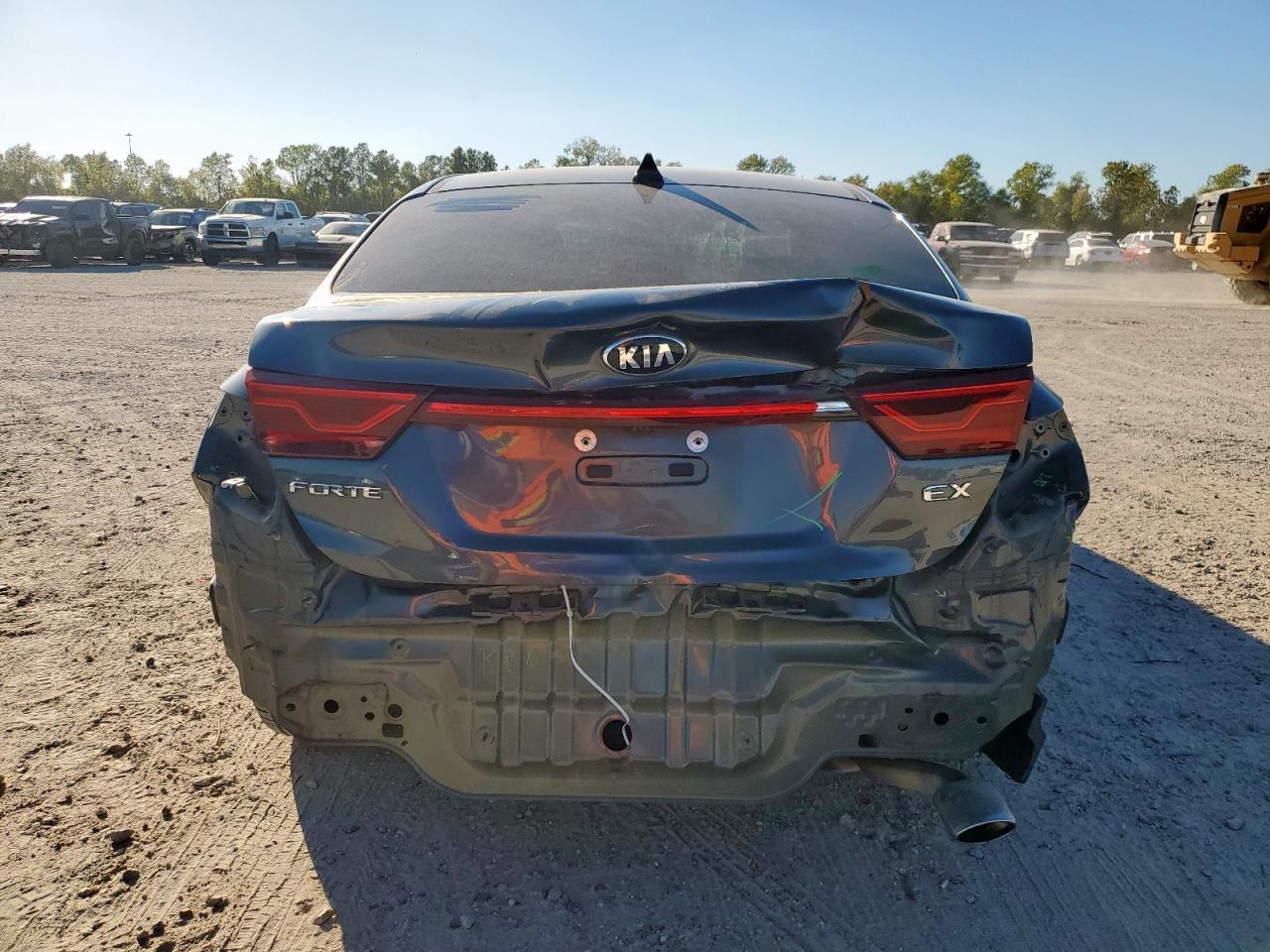 2021 Kia Forte Ex VIN: 3KPF54AD8ME338022 Lot: 91137605