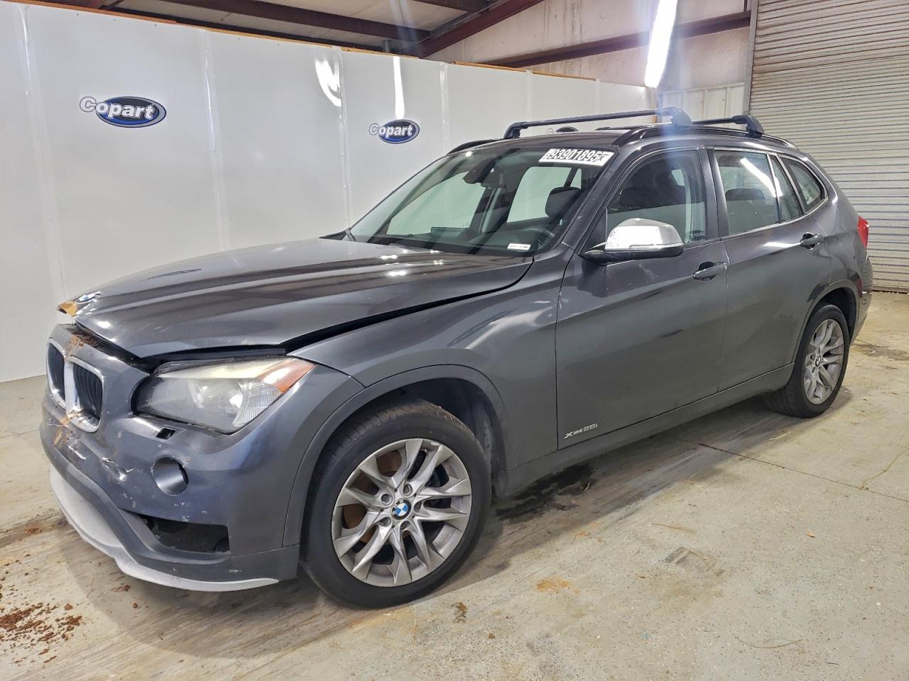 2015 BMW X1 xDrive28I VIN: WBAVL1C54FVY24618 Lot: 93901895