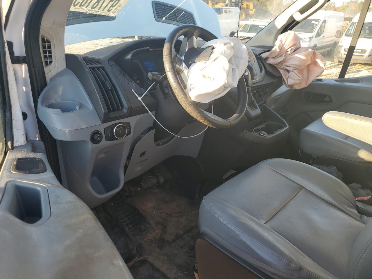 2017 Ford Transit T-150 VIN: 1FTYE1ZM0HKB20008 Lot: 91781055