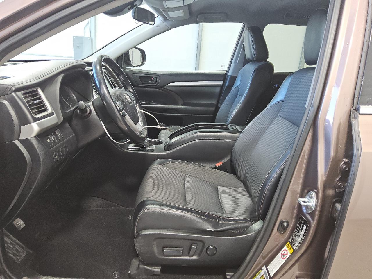 2017 Toyota Highlander Le VIN: 5TDZZRFH5HS209340 Lot: 92881205