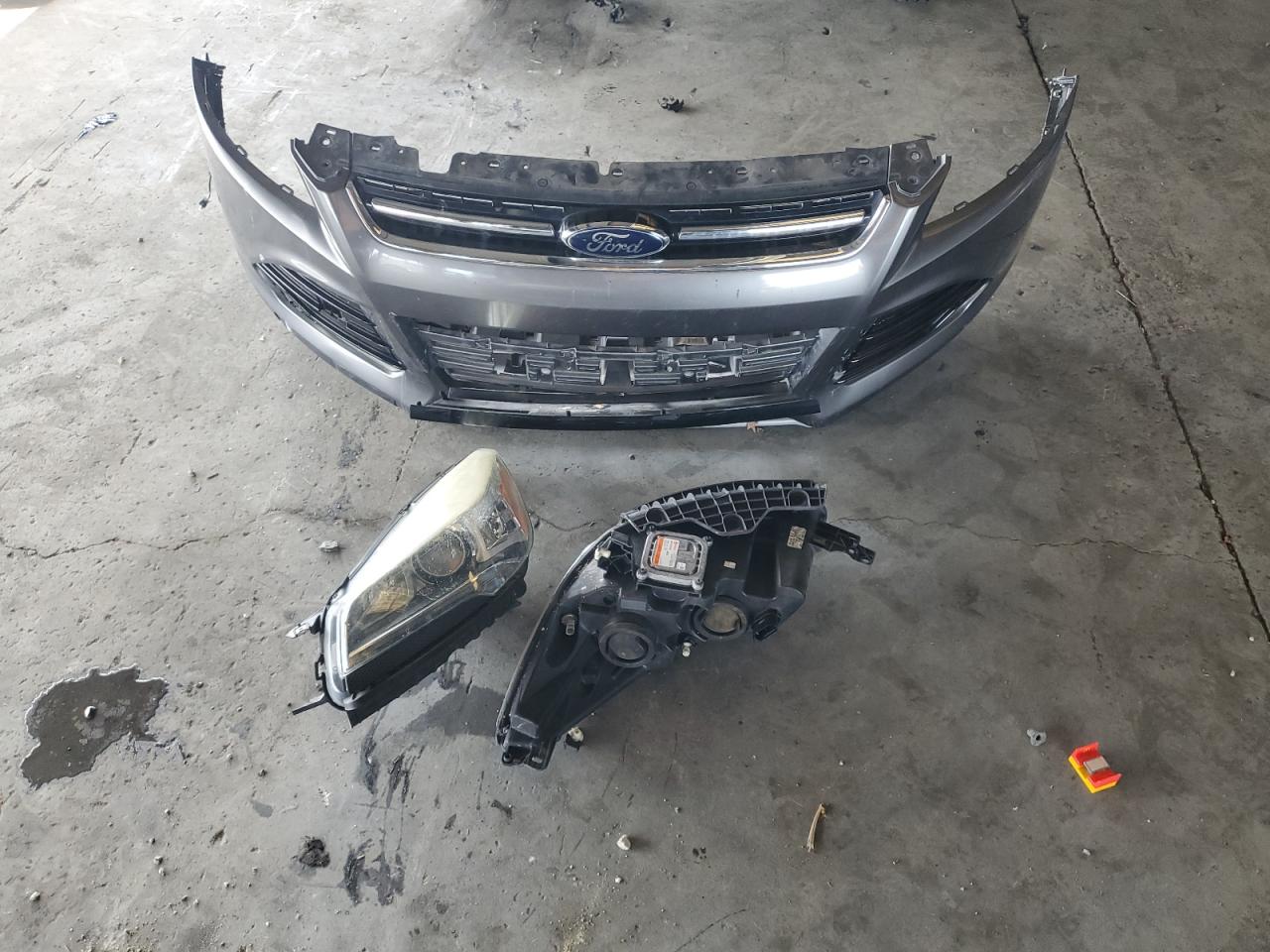 2014 Ford Escape Titanium VIN: 1FMCU0J99EUB99835 Lot: 92106565