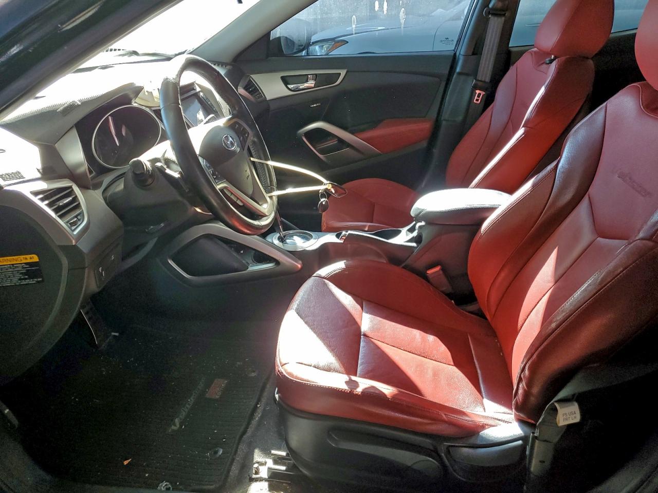 2014 Hyundai Veloster VIN: KMHTC6AD3EU213173 Lot: 94421515