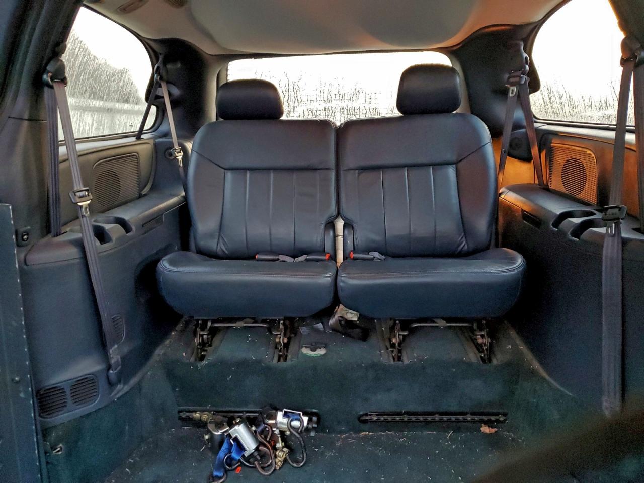 2002 Chrysler Town & Country Lxi VIN: 2C4GP54L12R550991 Lot: 93350145