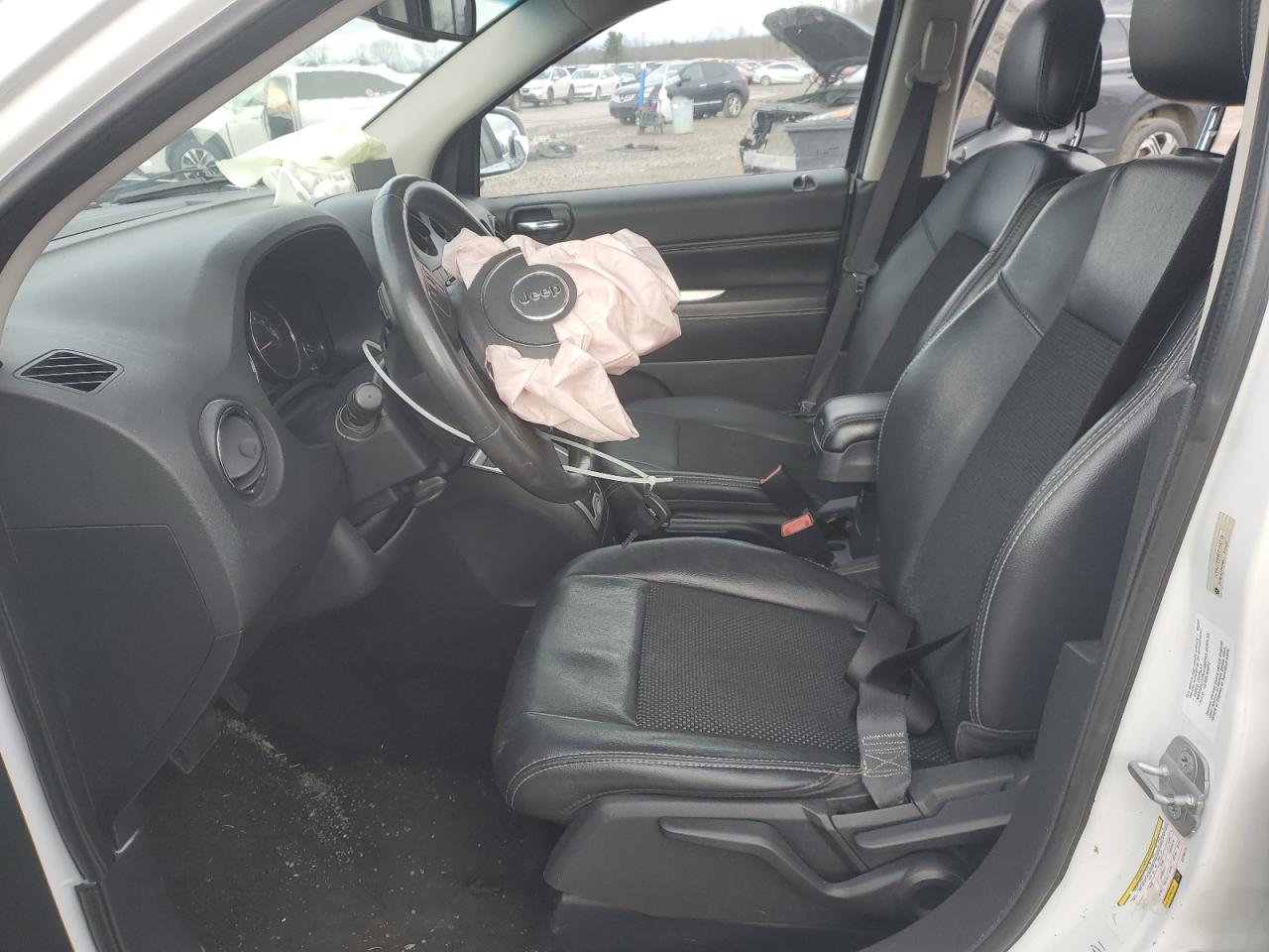 2014 Jeep Compass Latitude VIN: 1C4NJDEB4ED784719 Lot: 92864635