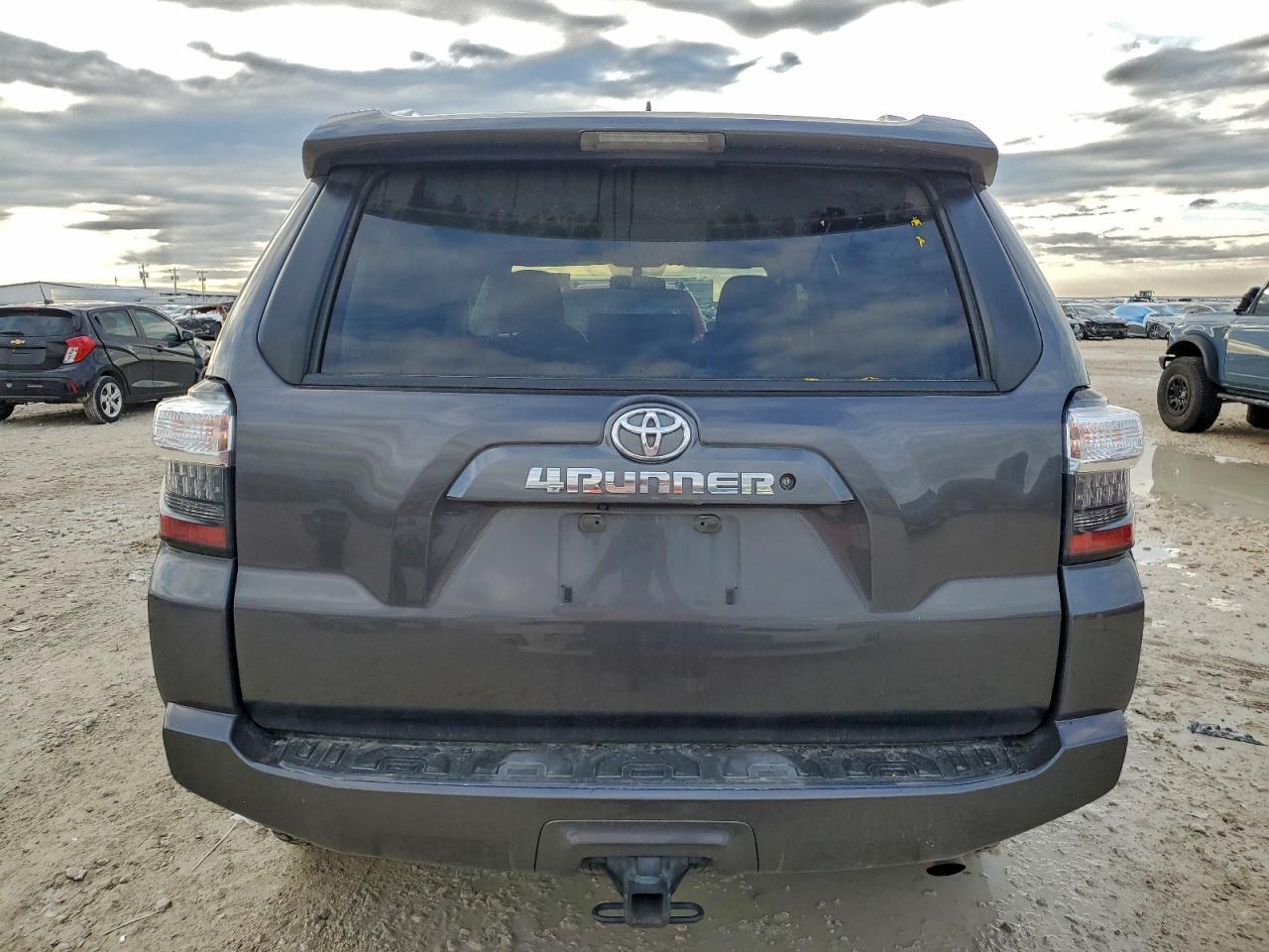 2016 Toyota 4Runner Sr5 VIN: JTEZU5JRXG5117079 Lot: 93972355